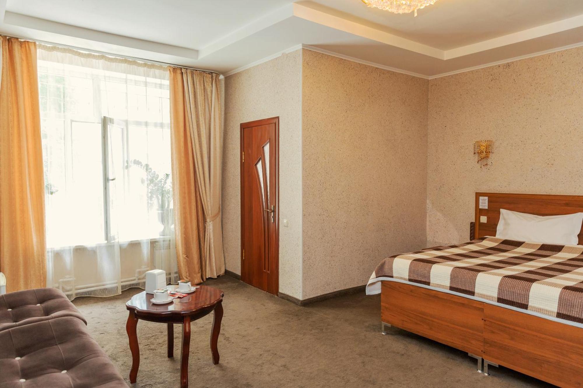 Hotel Ajour Almaty Exterior foto