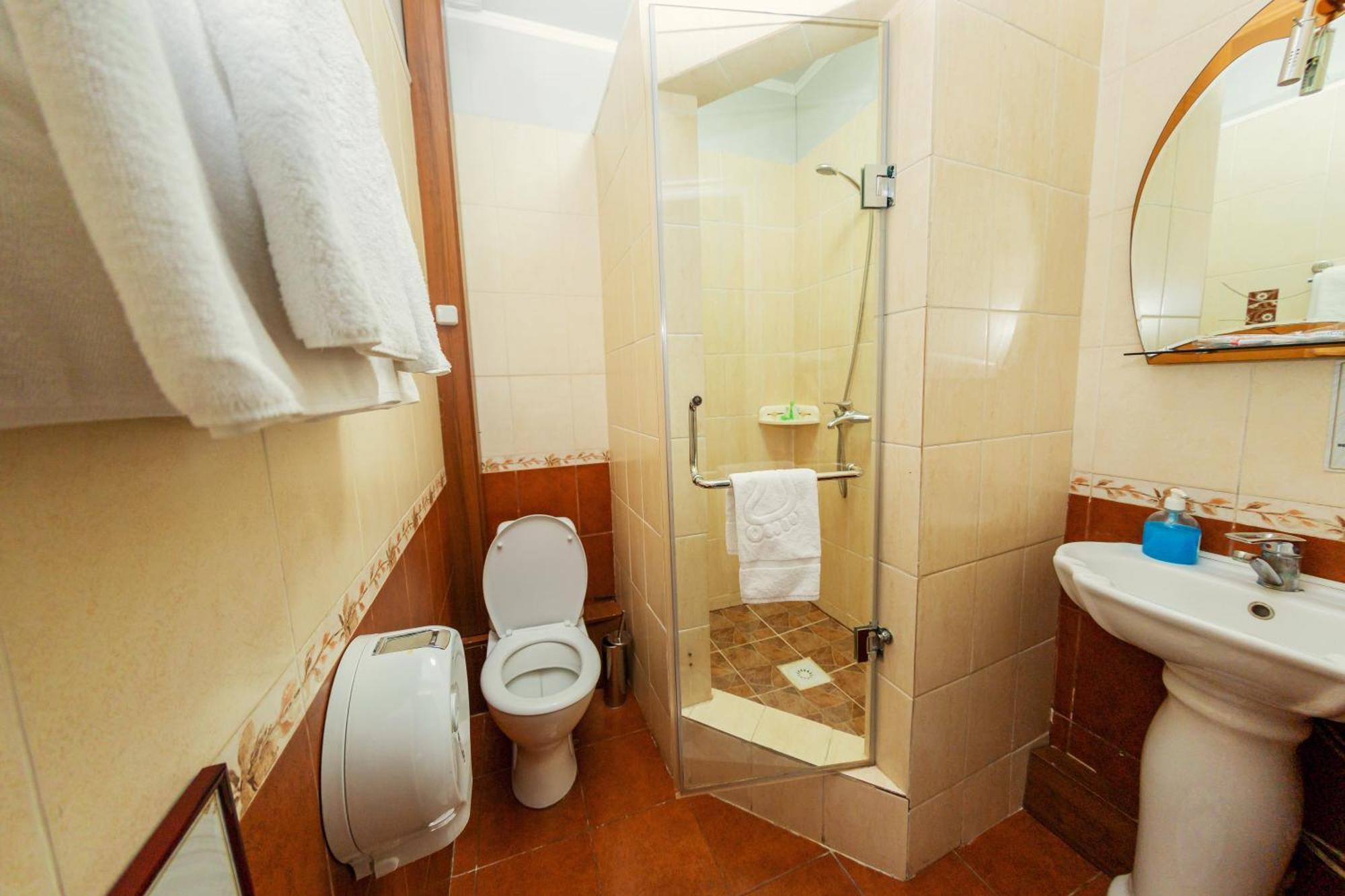 Hotel Ajour Almaty Exterior foto